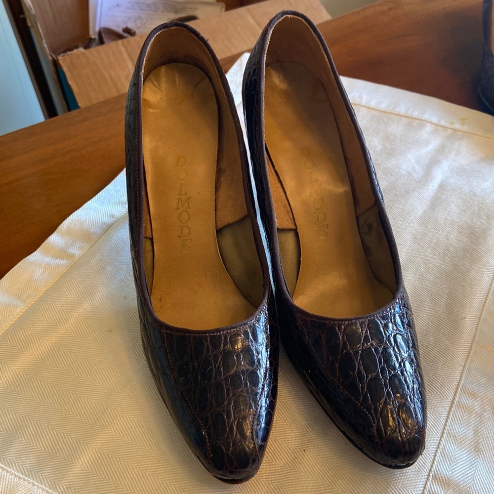 Vintage aligator shoes